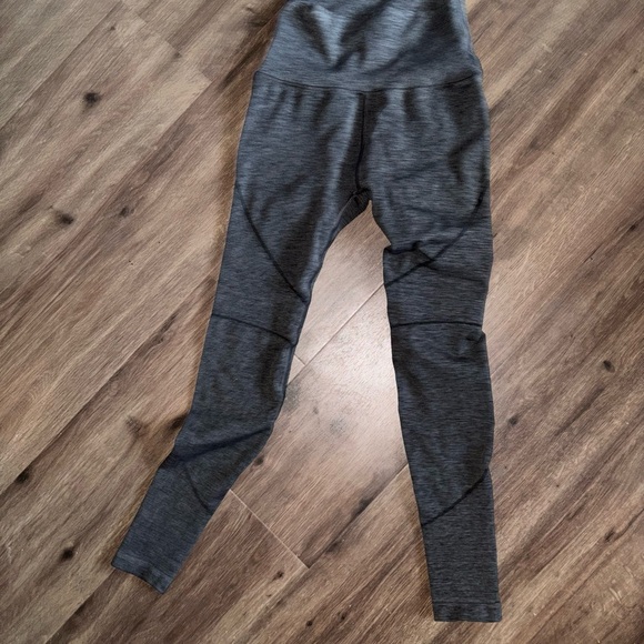 Alphalete Gray Leggings #9961 - Picture 4 of 5